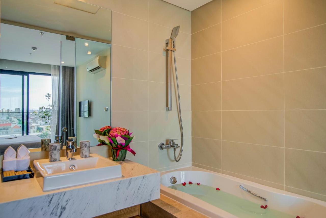 Moon Hotel And Apartment Da Nang Exterior foto